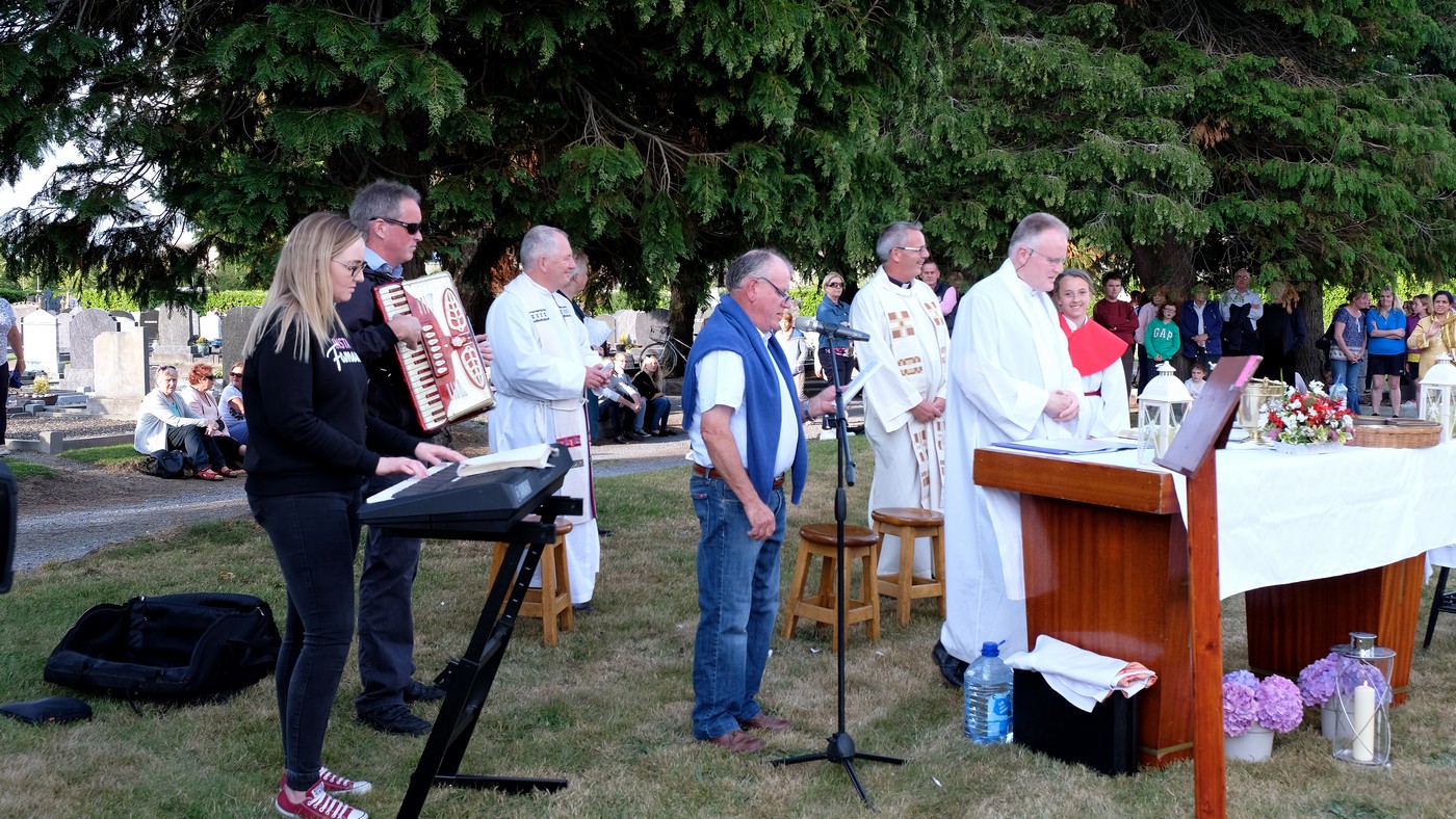 Read more about the article St. Patrick’s Annual Cemetery Mass 2019