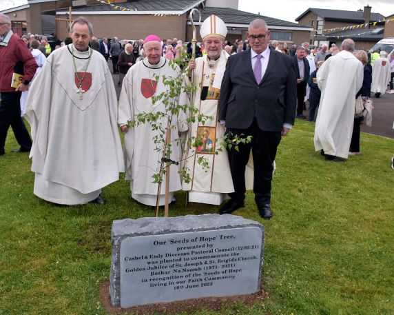 Read more about the article Golden Jubilee Church of St. Joseph & St. Brigid, Bóthar na Naomh