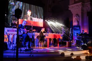 Read more about the article Michael English & his Band in Concert